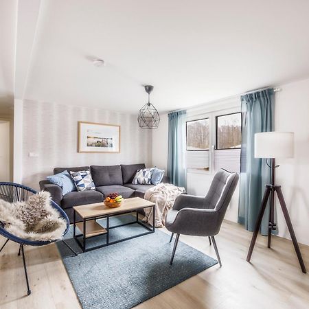 Ferienhaus Waldgefluester 70 Qm I Ueberdachte Terrasse I 2 Schlafzimmer I Strandnah 希姆斯塔尔 外观 照片