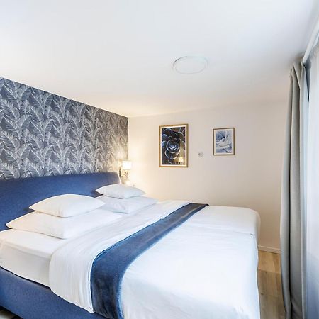 Ferienhaus Waldgefluester 70 Qm I Ueberdachte Terrasse I 2 Schlafzimmer I Strandnah 希姆斯塔尔 外观 照片